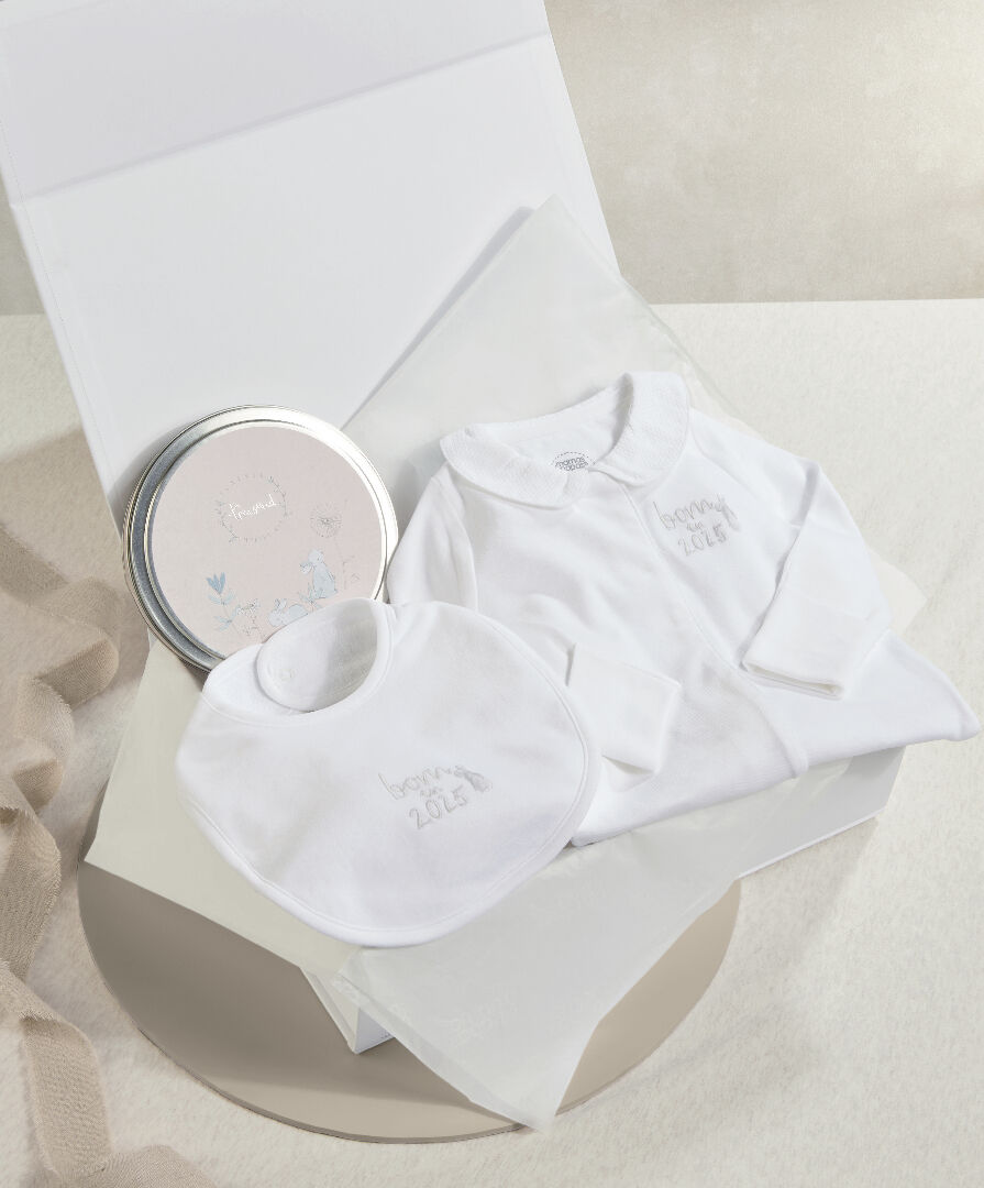 مجموعة هدايا بورن ان 2025 لرضيعة، 3 قطع image number 1